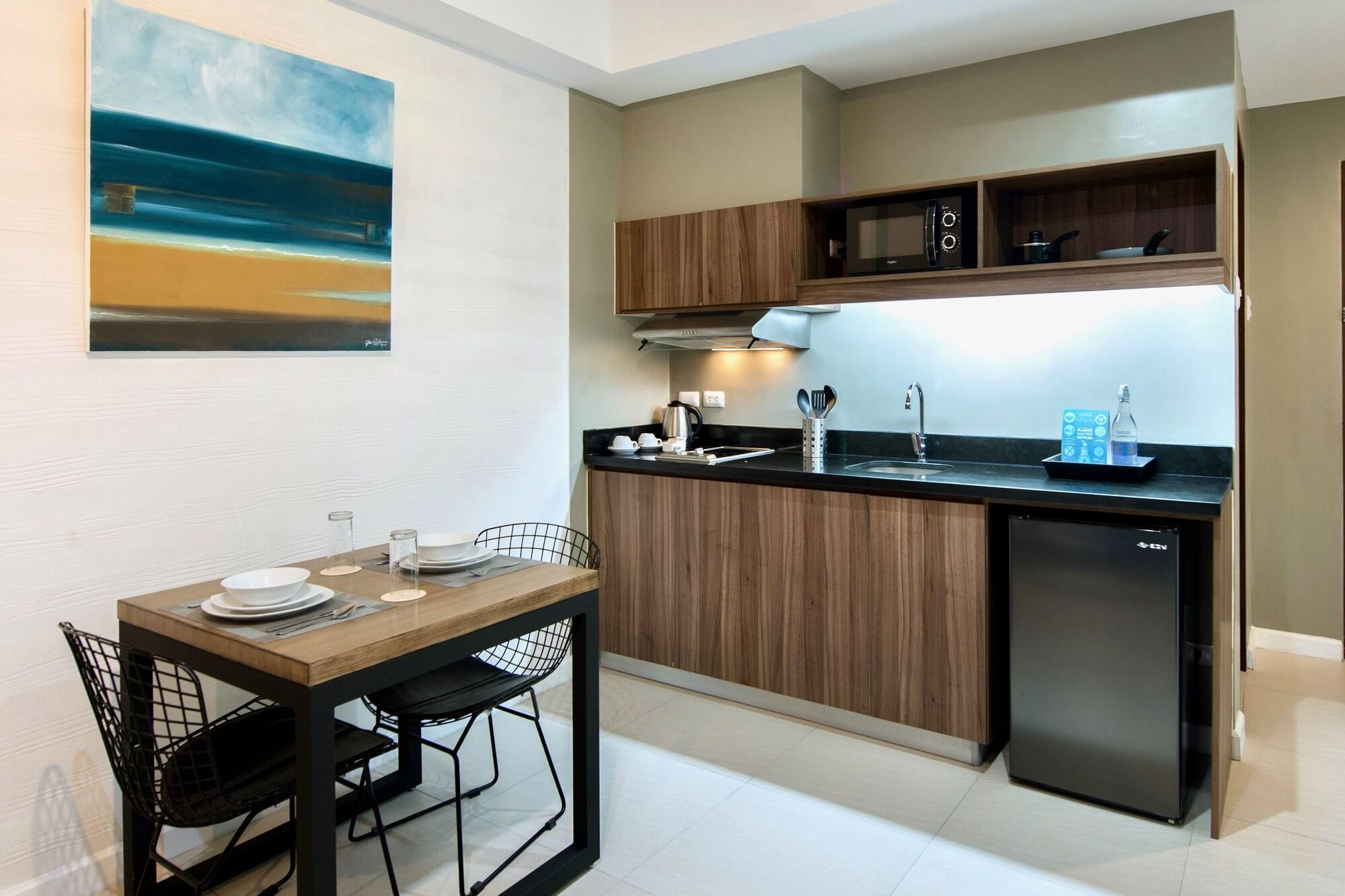 The Sphere Serviced Residences Managed By Hii Makati City Kültér fotó
