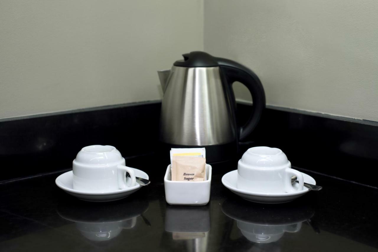 The Sphere Serviced Residences Managed By Hii Makati City Kültér fotó