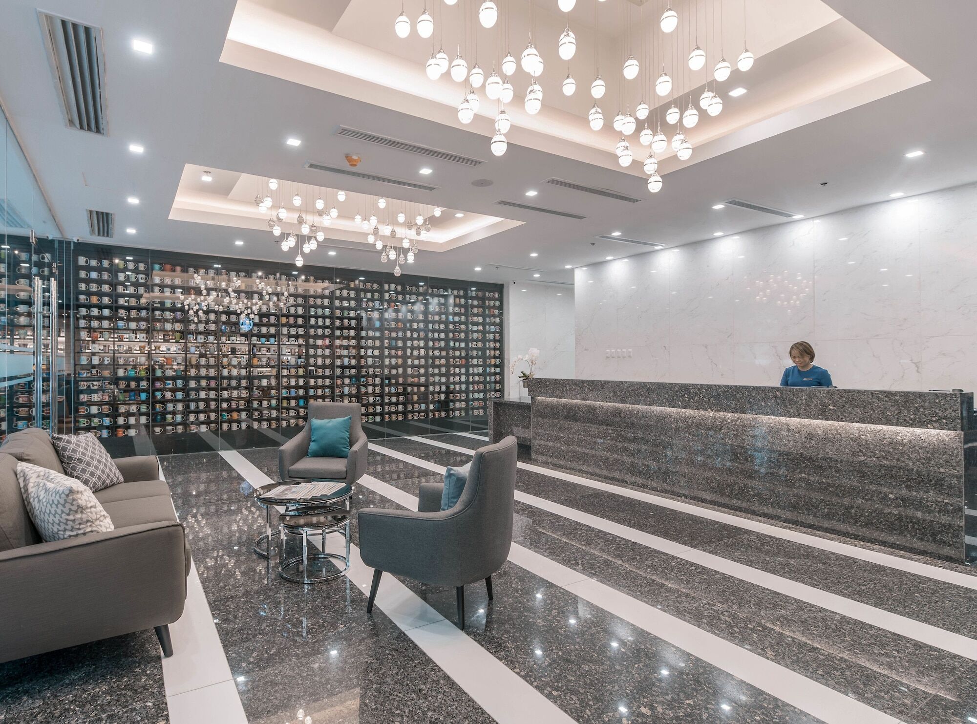 The Sphere Serviced Residences Managed By Hii Makati City Kültér fotó
